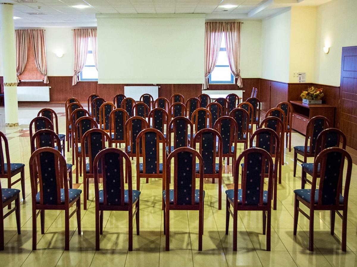 Hotel Restauracja Autos Solec Kujawski Eksteriør billede