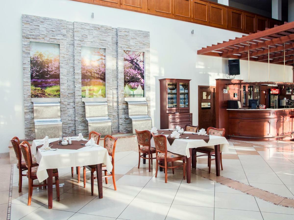 Hotel Restauracja Autos Solec Kujawski Eksteriør billede